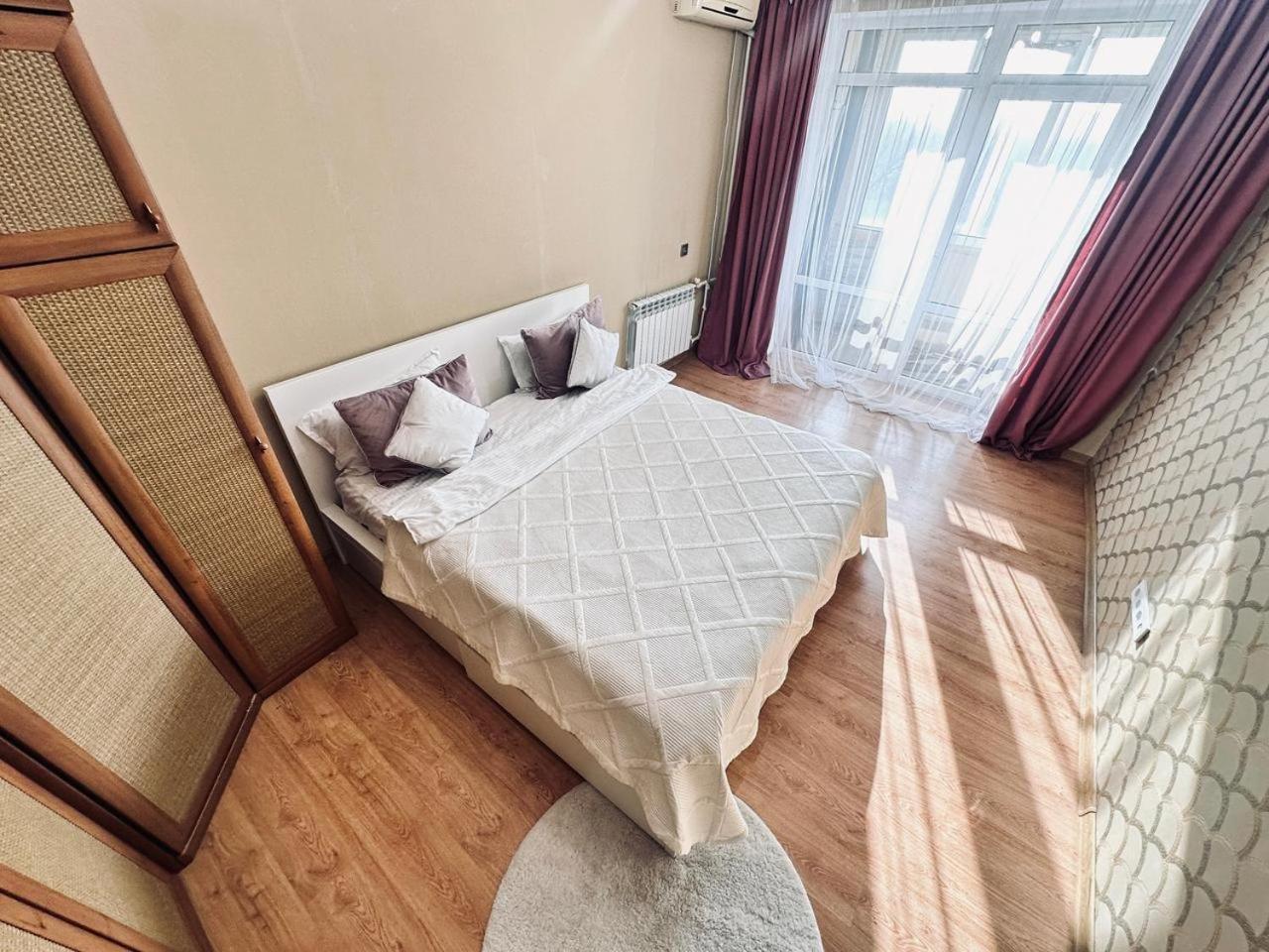 3 Ком Квартира На Абая Сейфуллина Almaty Exterior photo